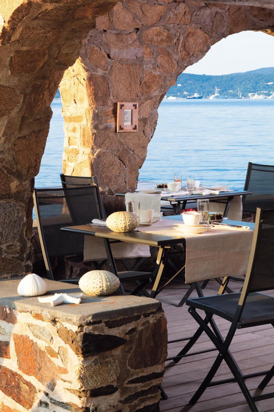 Hotel La Belle Aurore 4*