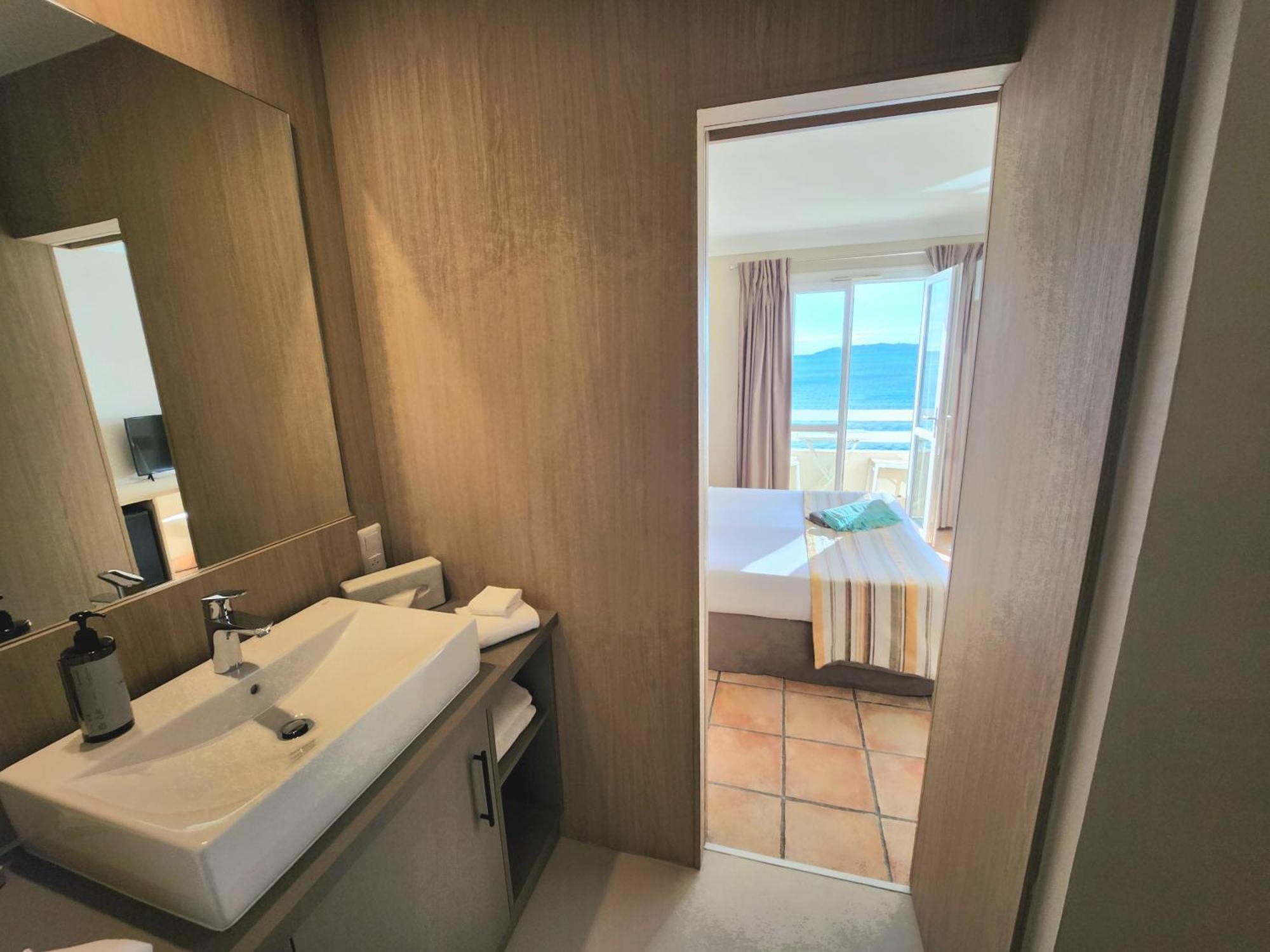 La Belle Aurore Hotel 4*