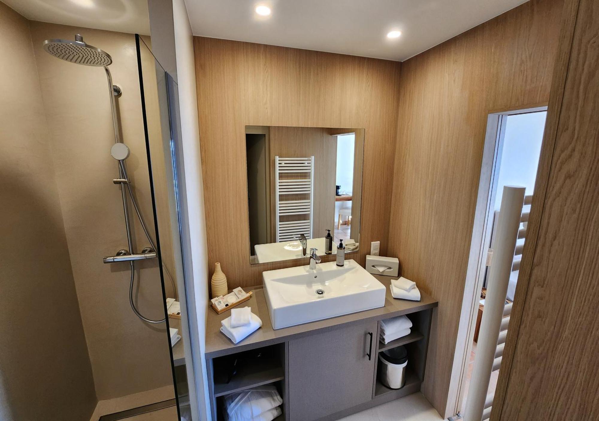 Hotel La Belle Aurore 4*
